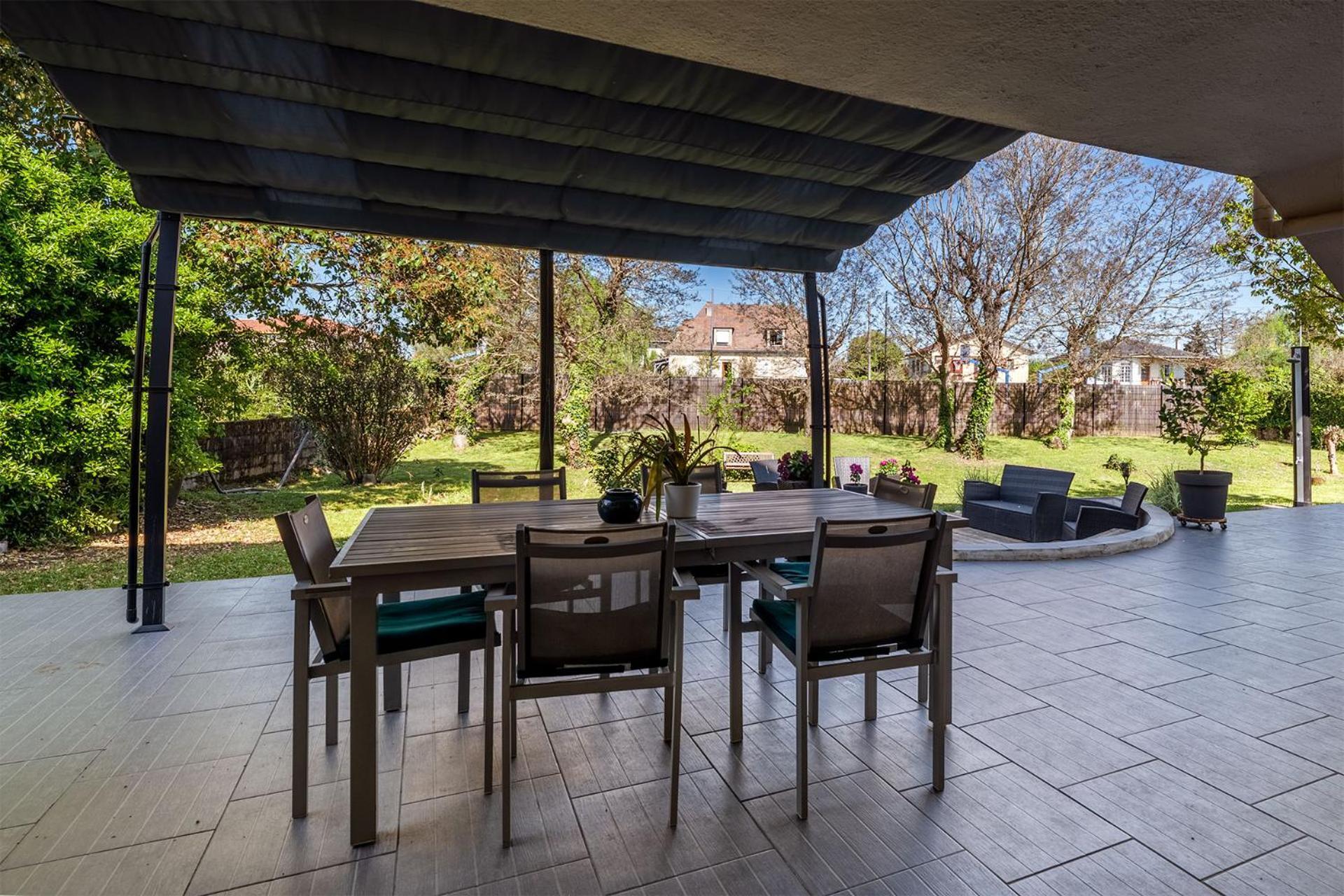 Maison Familiale Bergerac Billard Jardin Clos Εξωτερικό φωτογραφία